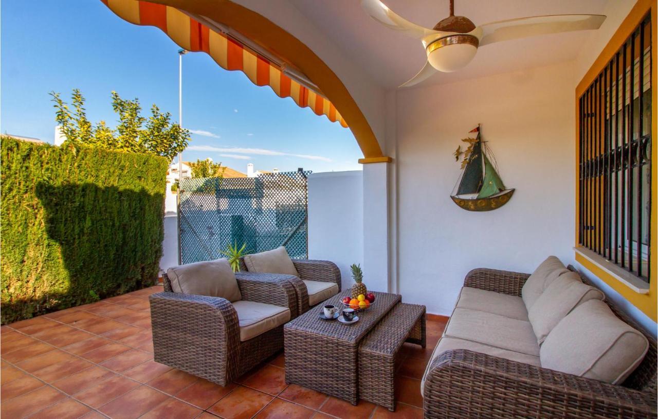 4 Bedroom Cozy Home In Pilar De La Horadada Exterior foto