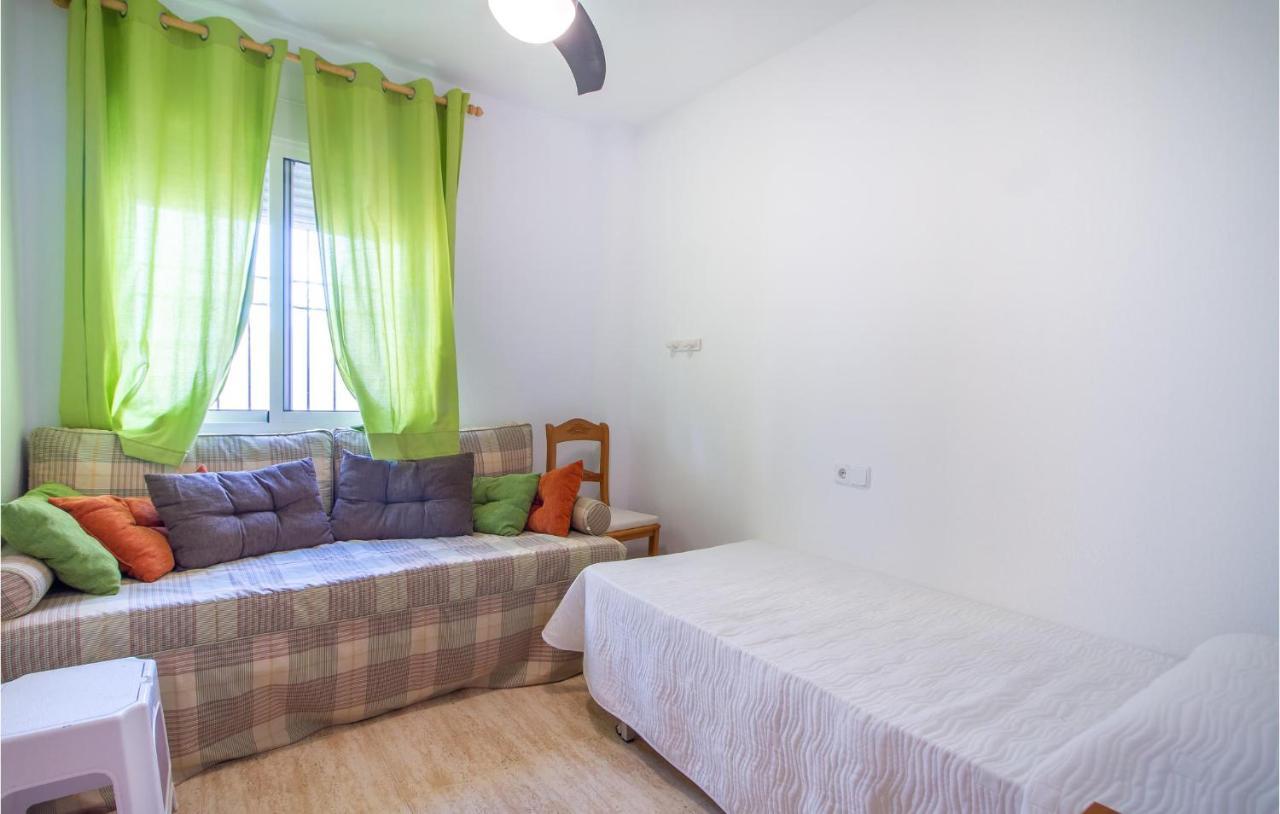 4 Bedroom Cozy Home In Pilar De La Horadada Exterior foto